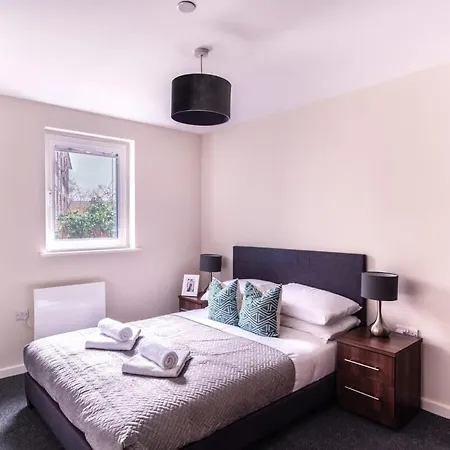 Modern & Spacious 2 Bed Apartment In Manchester Exterior photo
