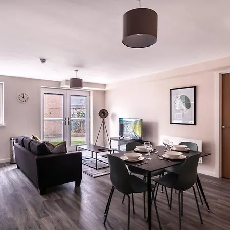 Modern & Spacious 2 Bed Apartment In Manchester Exterior photo