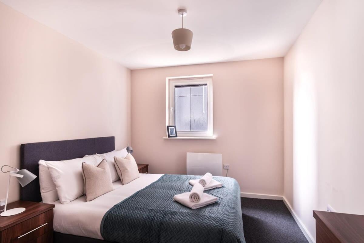 Apartment Modern & Spacious 2 Bed In