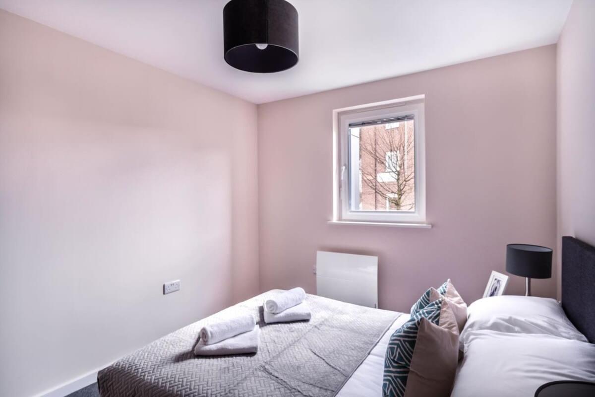 Modern & Spacious 2 Bed In * Manchester