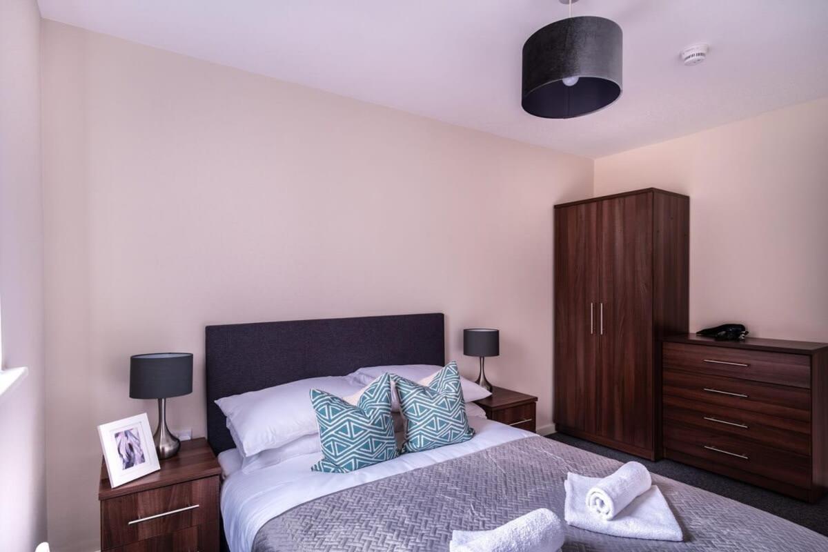 Modern & Spacious 2 Bed In Manchester