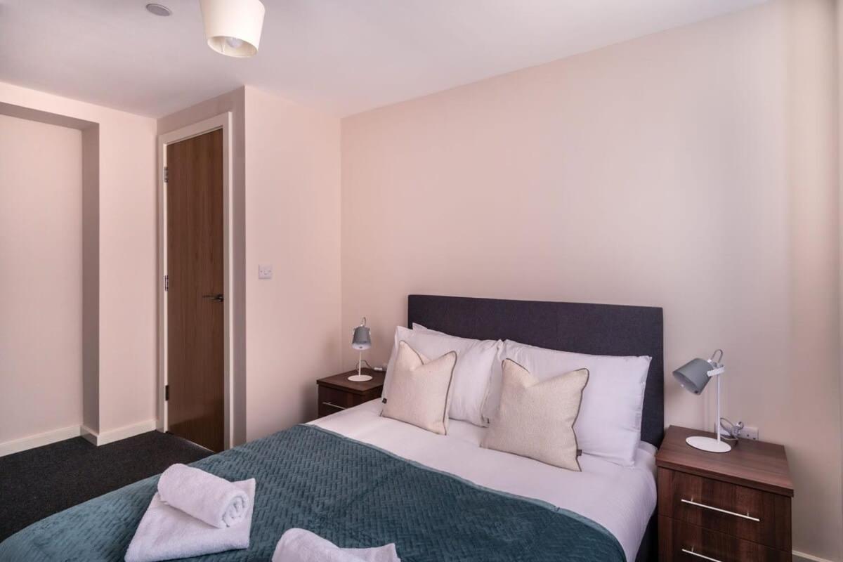 Modern & Spacious 2 Bed In